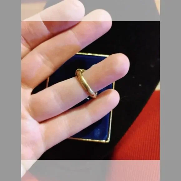 Vintage Avon Interchangable ring set - Picture 4 of 5